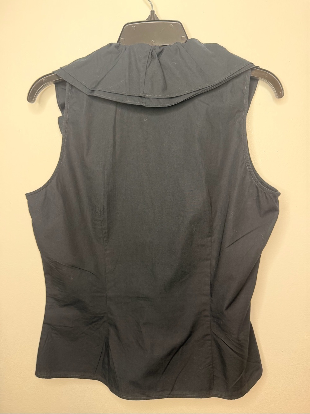Ralph Lauren Black Sleeveless Ruffle-Front Button Top - Picture 6 of 6